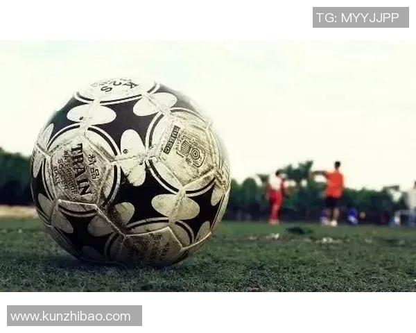 深圳足球队战术创新引领潮流助力球队崛起成为新标杆